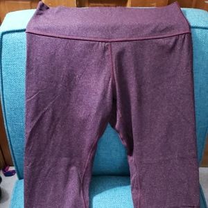 EUC size 8 lululemon Wunder under long crops